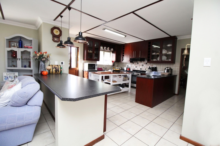 4 Bedroom Property for Sale in Country Club Western Cape